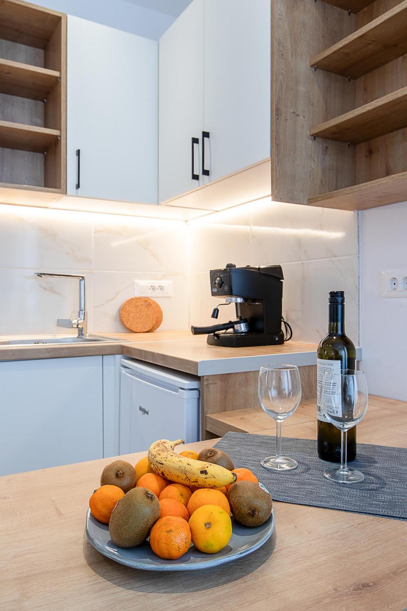 Santorini Villatzio Suites Месария Екстериор снимка