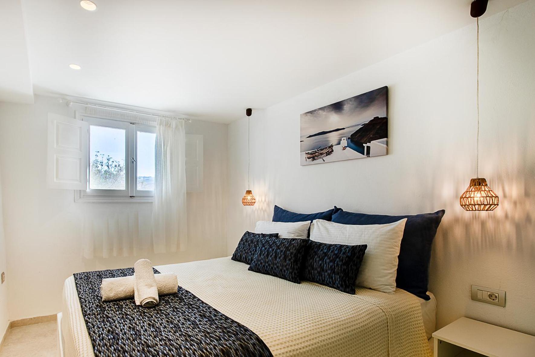 Santorini Villatzio Suites Месария Екстериор снимка
