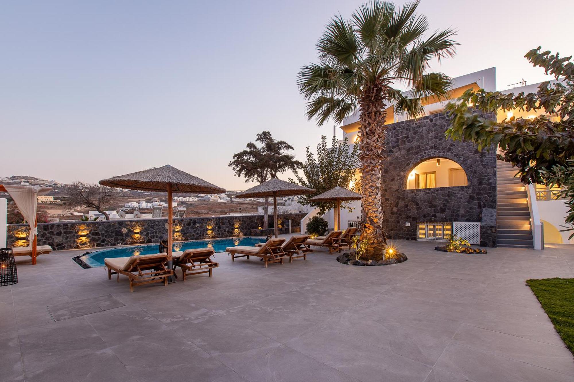 Santorini Villatzio Suites Месария Екстериор снимка