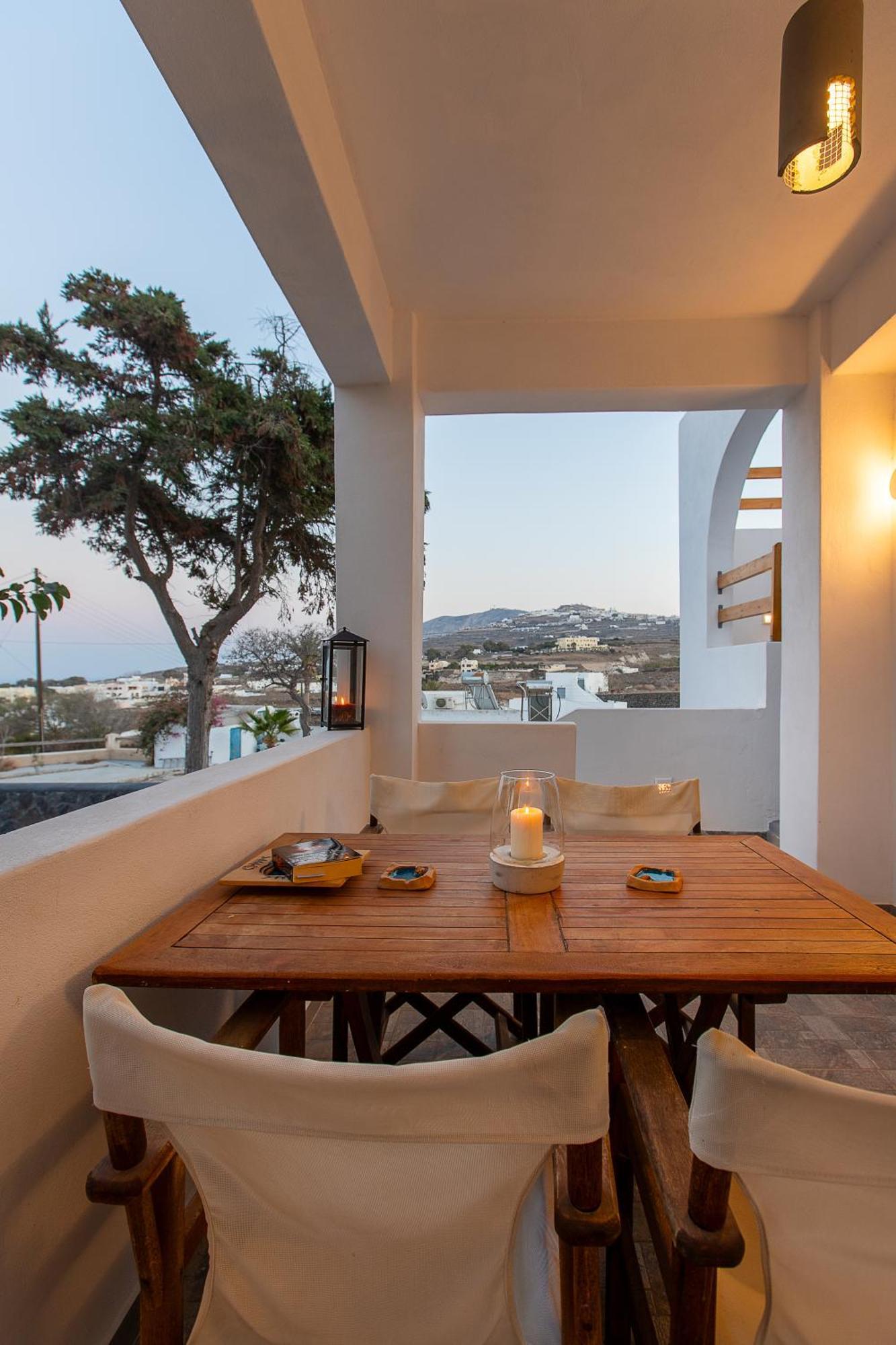 Santorini Villatzio Suites Месария Екстериор снимка