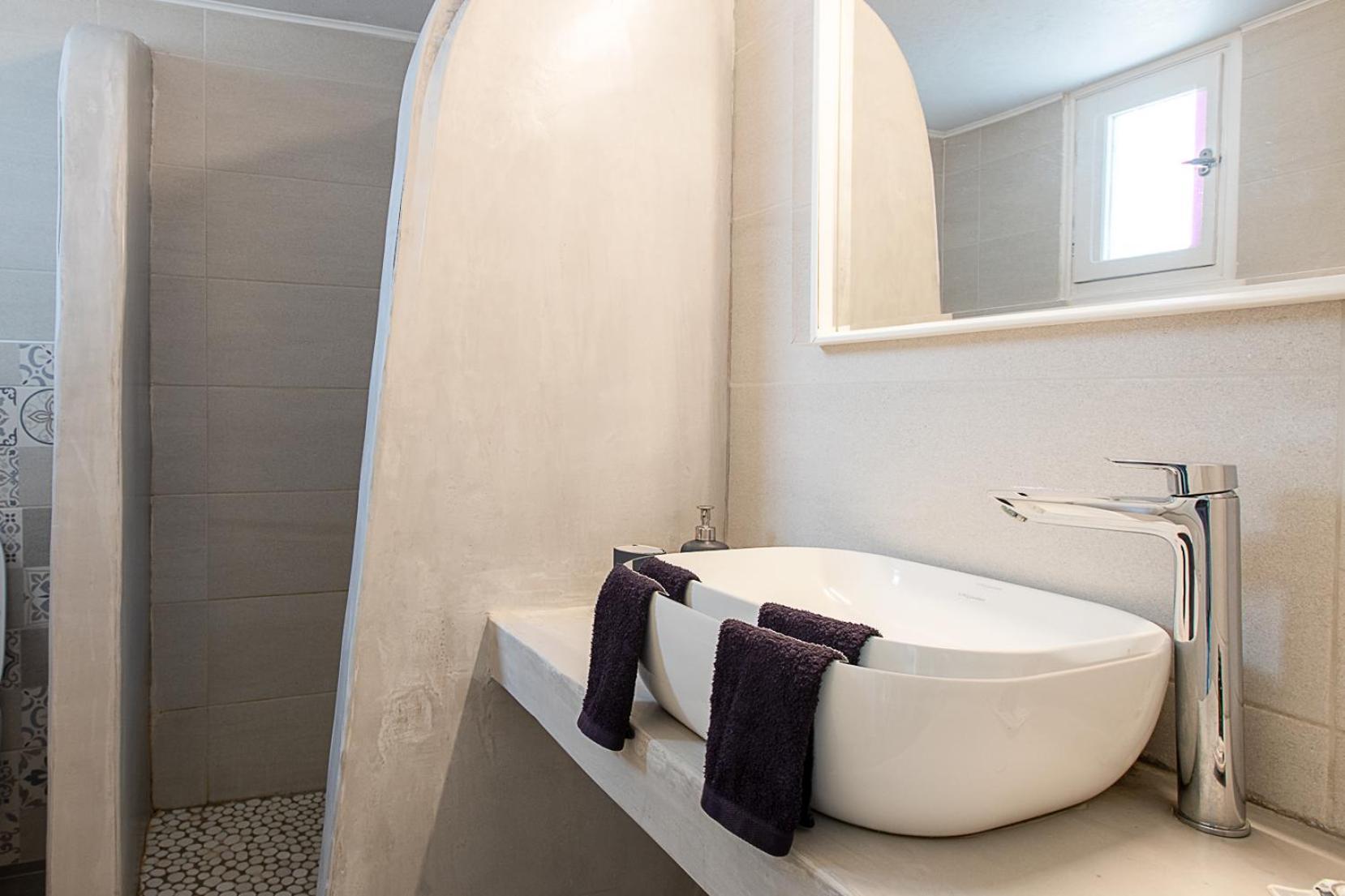 Santorini Villatzio Suites Месария Екстериор снимка